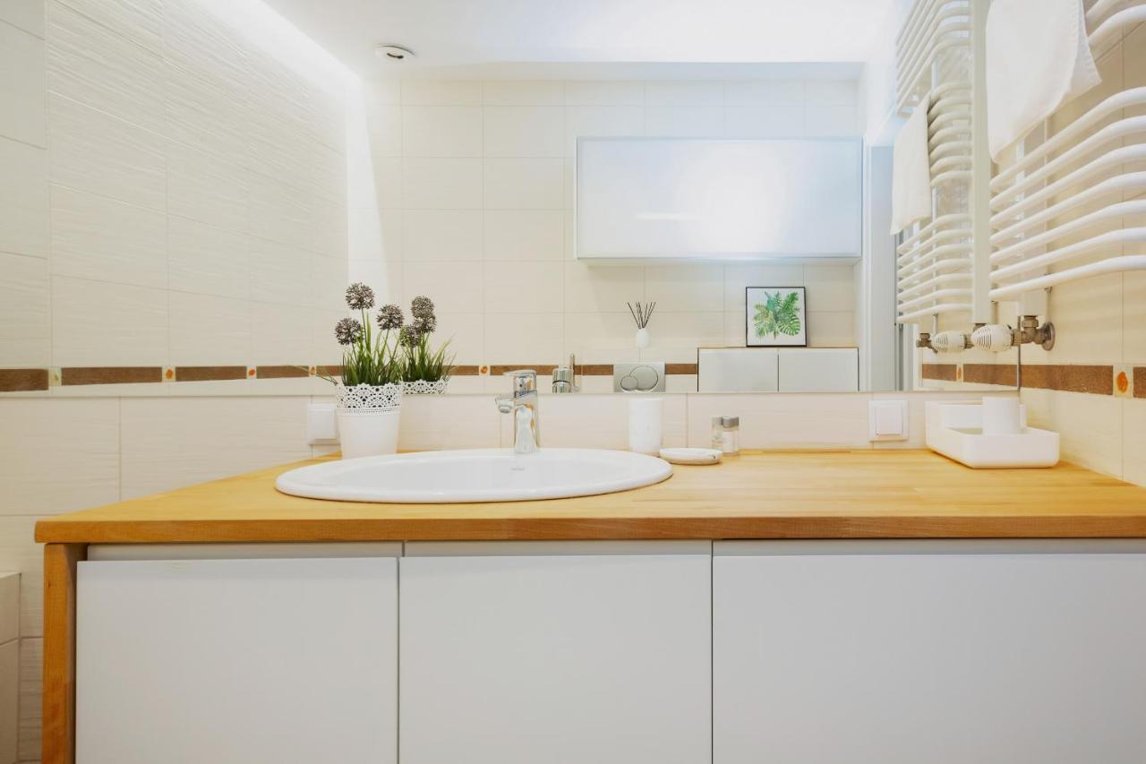 Apartments Warsaw Żelazna by Renters Zewnętrze zdjęcie