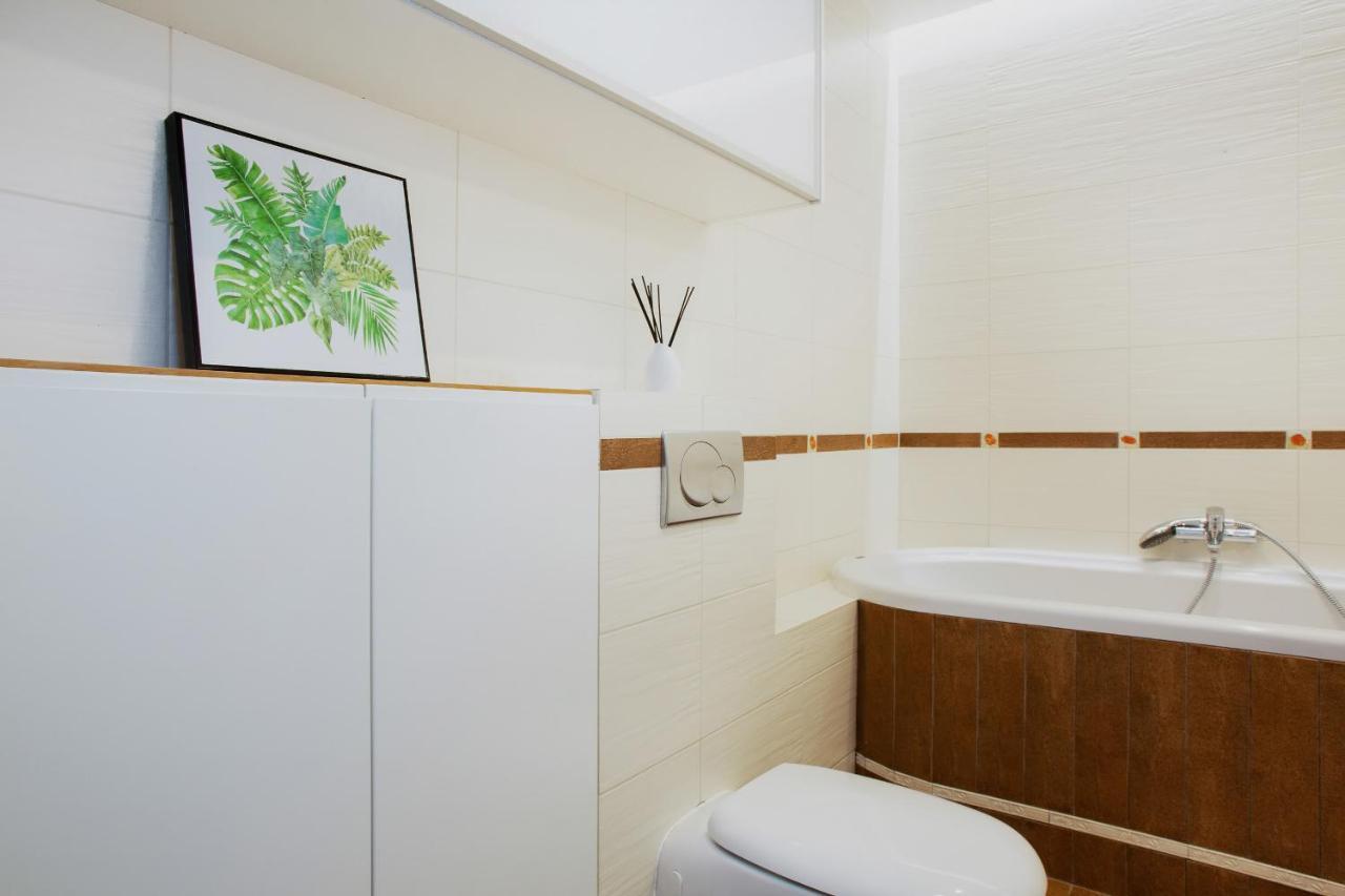 Apartments Warsaw Żelazna by Renters Zewnętrze zdjęcie