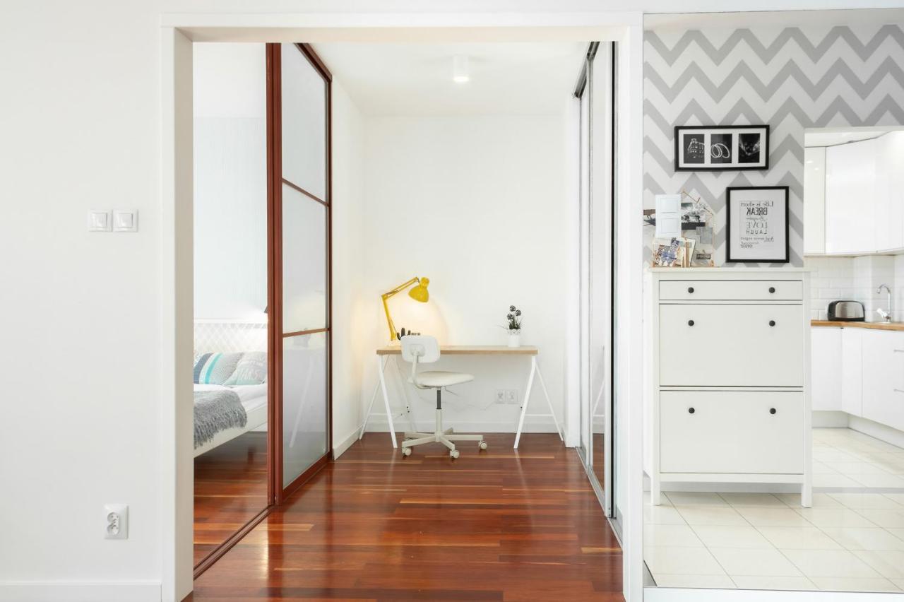 Apartments Warsaw Żelazna by Renters Zewnętrze zdjęcie
